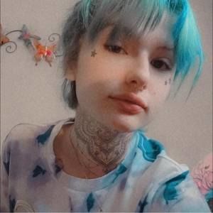 Meet your Posher, Rayne